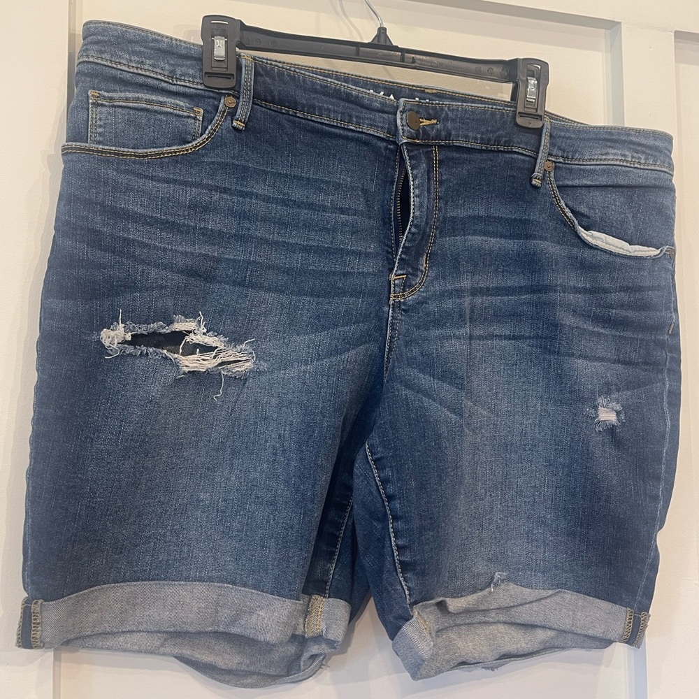 Ava & Viv Bermuda Shorts